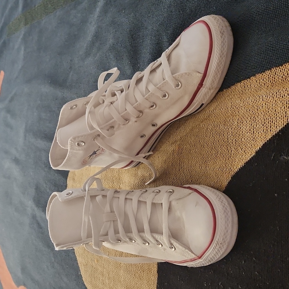 Converse Chuck Taylors